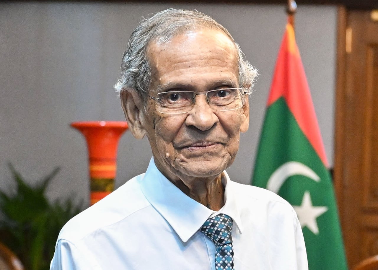 އިސްލާމީ ޔުނިވަރސިޓީގެ ޗާންސެލަރ ޑރ. މުޙައްމަދު ޒާހިރު ޙުސައިން މަގާމުން އިސްތިޢުފާ ދެއްވައިފި