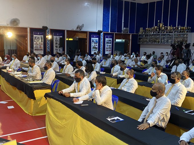 މިއީ ރައްޔިތުންގެ ނޯކިރީން؛ ރައްޔިތުންގެ އަޑުއަހަން ދިމާއެނދުގައިވެސް އޮންނާނަން- ރައީސް ނަޝީދު