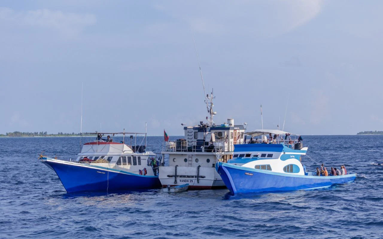 އެންމެ ދުވަހެއްވެސް ވައްޓާނުލައި މަސްވެރިންނަށް މިހާރު މިދަނީ ފައިސާ ދެމުން: ރައީސް