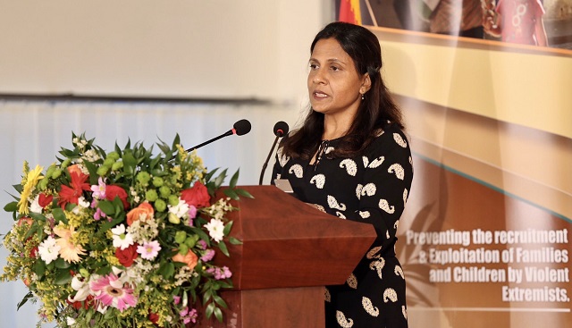 އަންހެނުންނަށް މަސައްކަތުގެ މާޙައުލުންނާއި ސިޔާސަތުތަކުން ޖާގަދެވެންޖެހޭ: މެޑަމް ފަޒުނާ