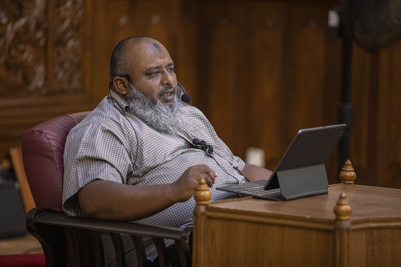 ކުށްވެރިންނަށް ޙައްޤު އަދަބު ނުލިބުމަކީ އޭނާ ތައުބާވެ އިޞްލާޙުވުމަށް އެޅޭ ހުރަހެއް - ޑރ އިޔާޒް