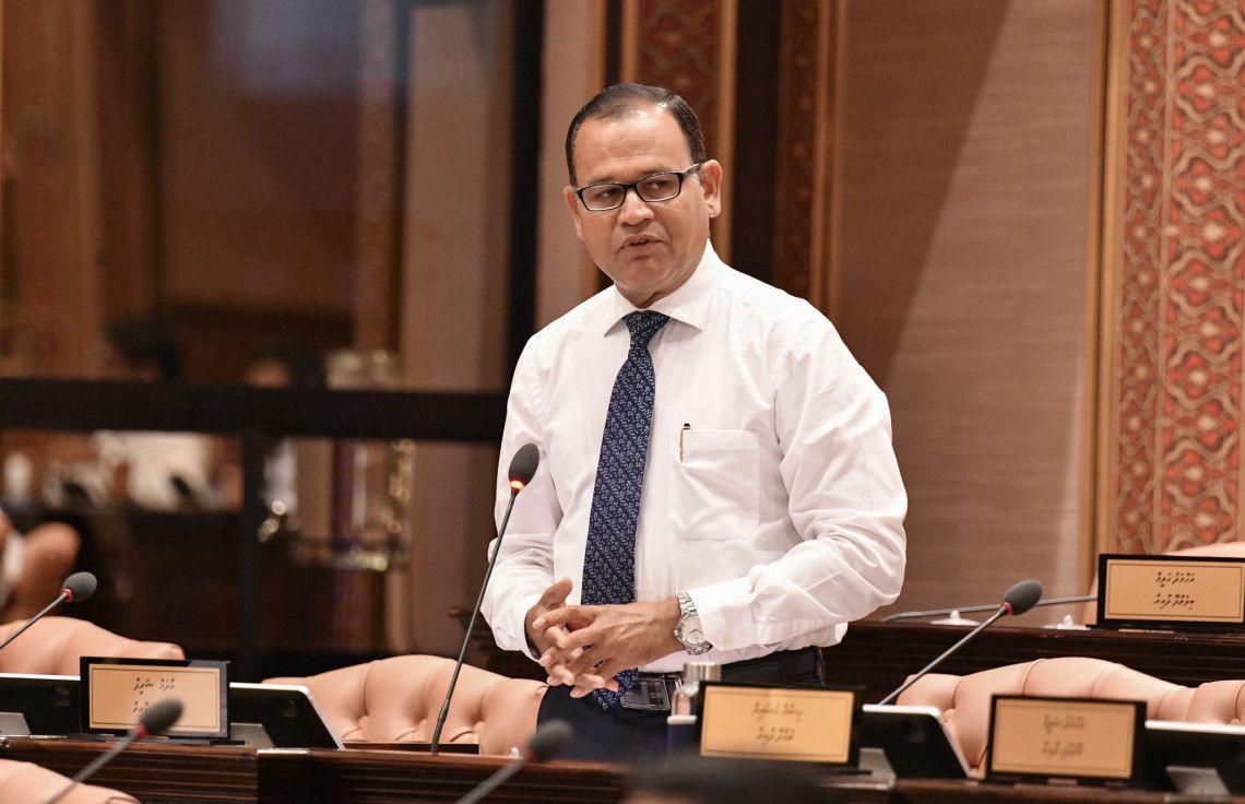 ސަރުކާރު ވެއްޓުނަ ނުދީ ނެގަހެއްޓުމަށް ވެރިކަން ކުރާ ޕާޓީގެ ދައުރުބޮޑު: އާދަމް ޝަރީފް