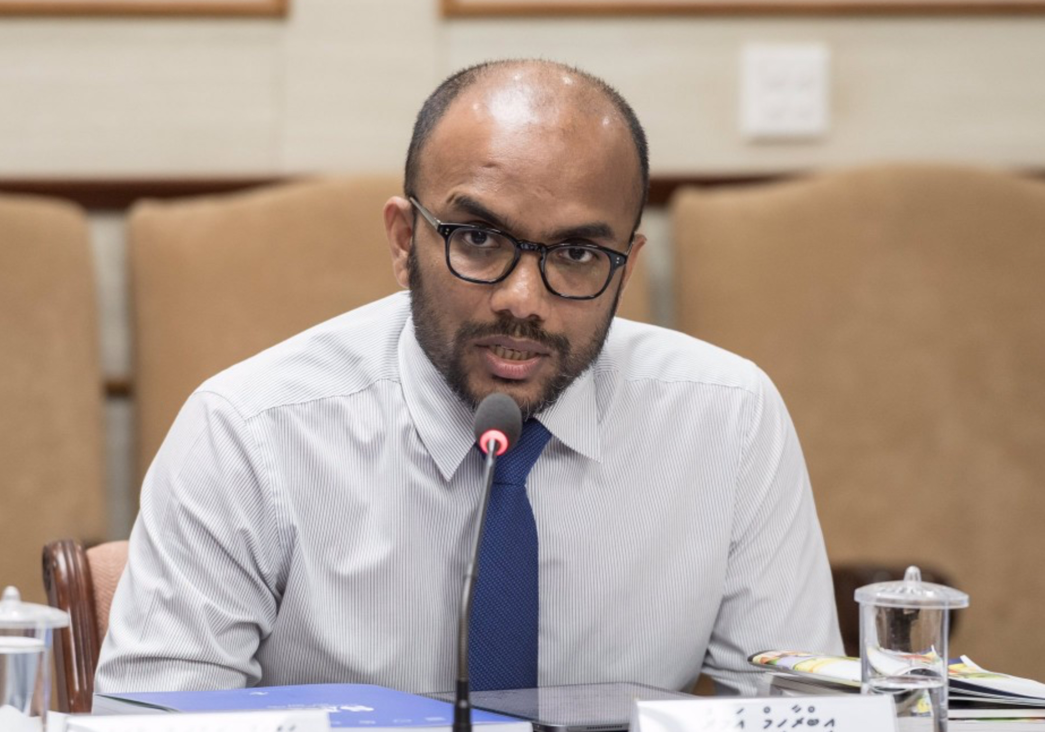 އަމީރުގެ ރައްދު: ކުރީ ސަރުކާރުގެ ބަޖެޓާ ހެދި ކަމެއްނުވޭ؛ އެކަމަކު ކޮށްފައި ހުރީ ބަޖެޓްގައިނެތް ކަންތައްތައް