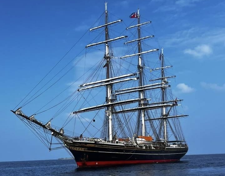 އިހަވަންދިއްޕޮޅު ގޭޓުން ބޭރުގެ ޔޮޓަކަށް ޚިދުމަތް ފޯރުކޮށްދީފި