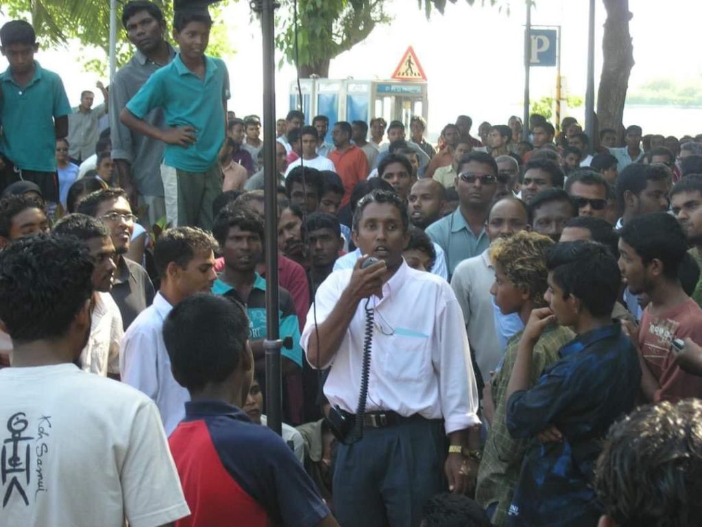 ރައީސް ނަޝީދާ އަސްލަމް އިސްވެތިބެ ރައްޔިތުންނަށް ވަނީ ދޯކާދީފަ: ޝުއައިބު