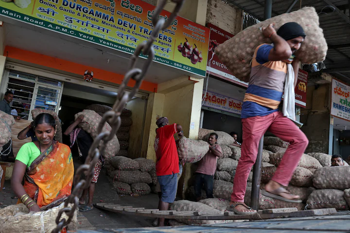 އިގްތިސާދީ ކުރިއެރުމުގައި އިންޑިއާ އިން ހައިރާންކުރުވަނި ނަތީޖާއެއް ދައްކަނީ