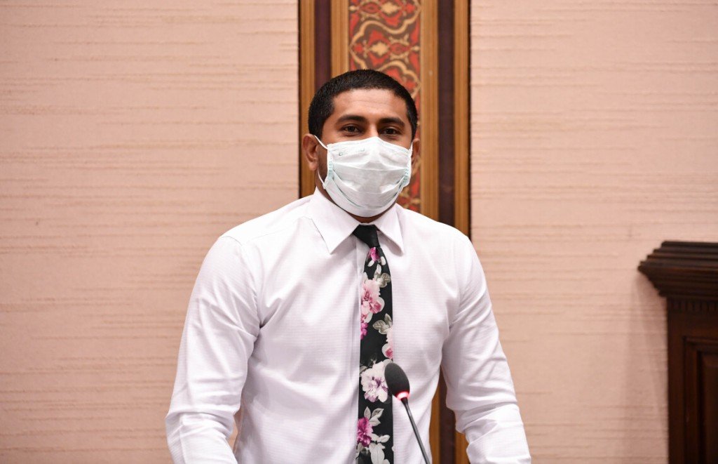 މަޙްލޫފަށް ކުރާ ރިޝްވަތުގެ ދައުވާގެ ޝަރީއަތް ކެންސަލްކޮށްފި