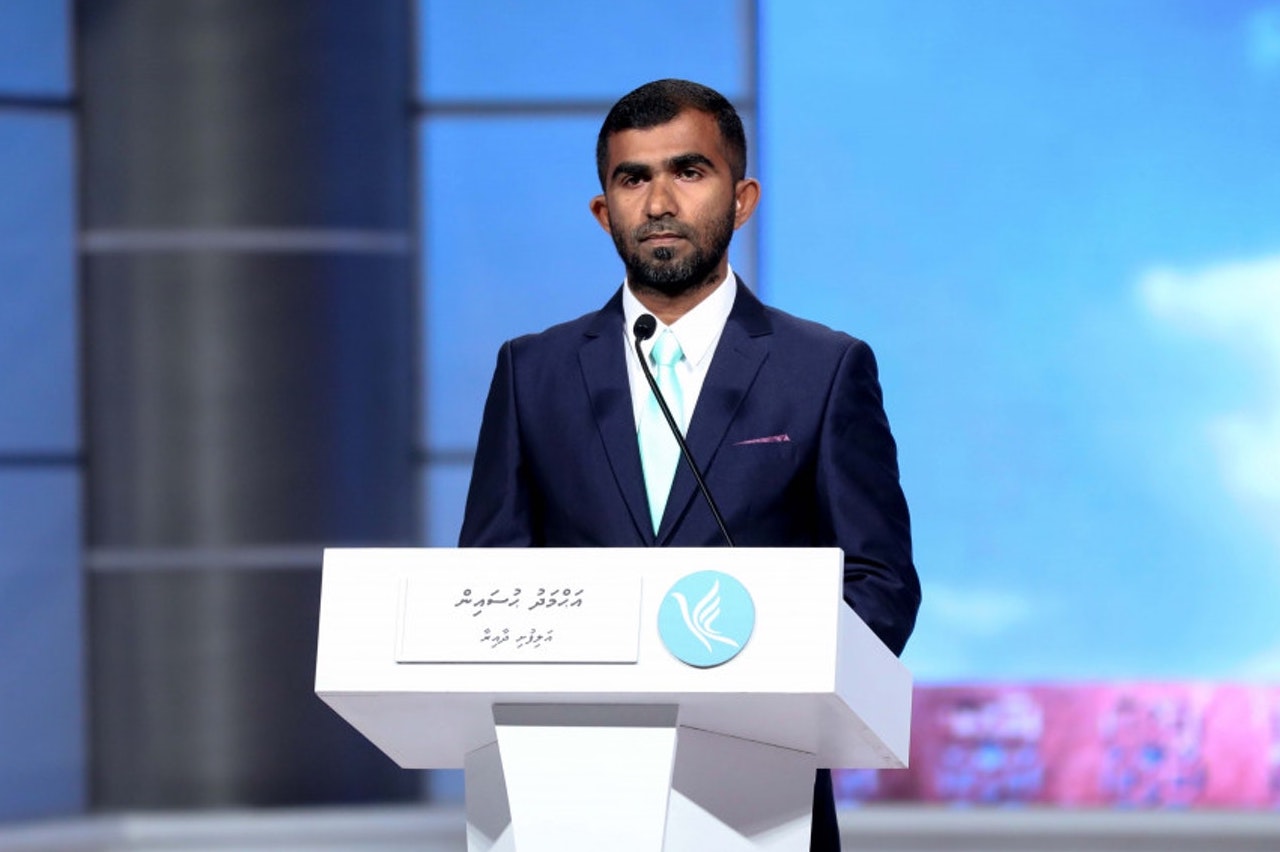 42 ކިލޯ ޑްރަގްސް: ފުލުހުންނަށް ފިލުމަށް ފޯނު ނަންބަރާއި ފޯނު ވެސް ބަދަލުކުރި