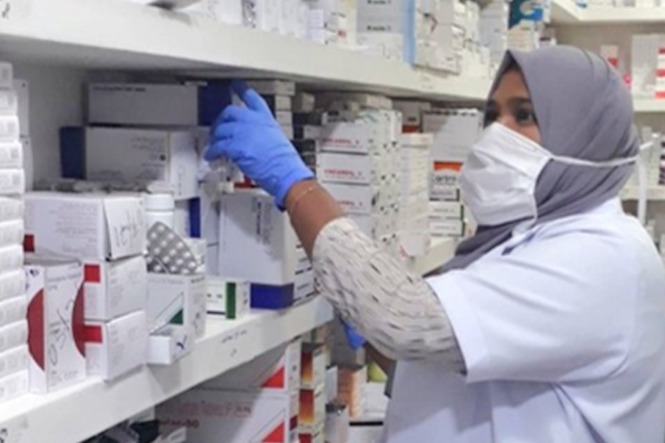 ޔޫރަޕުން ގެންނަން ބުނި ބޭސް ނުލިބި ދިވެހިން މިތިބީ ހާސްކަމުގައި: މަލީޙް