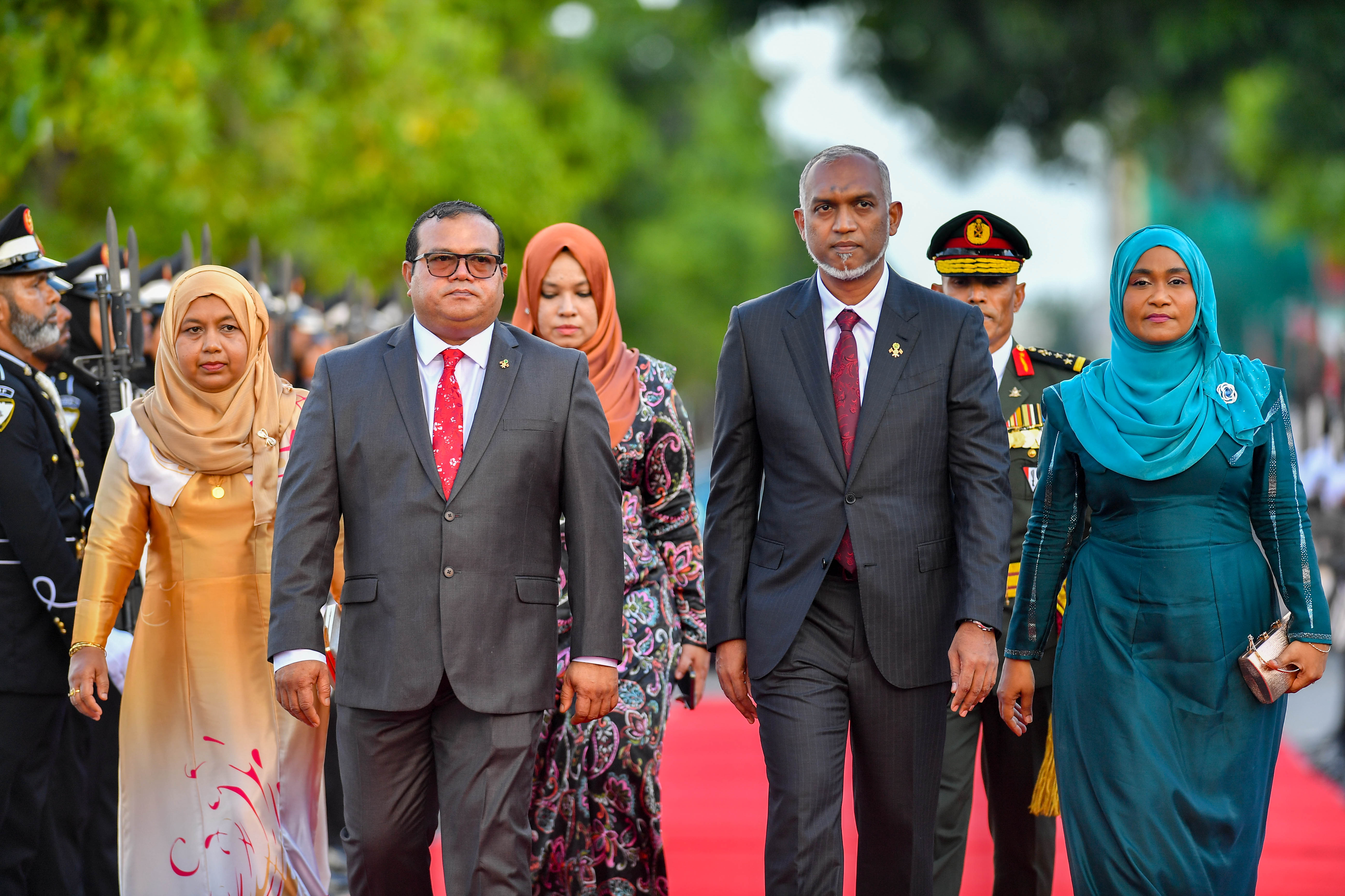 އިނގިލި ބުރިކޮށްލިއަސް އަޅުގަނޑާ ދެކޮޅަށް ވޯޓުނުދޭނެ އެމްޑީޕީގެ މެމްބަރުން މަޖިލީހުގައި އެބަތިބި: ރައީސް