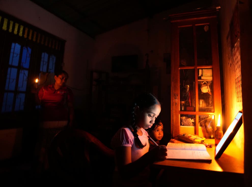 ލަންކާގައި ކަރަންޓް ކެނޑުން: ގޯސްވީ އެތެރެކުރާ ތެލުގެ ކޮލިޓީ