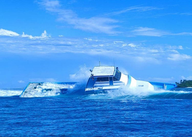 10 ޓަނު މަހާއެކު ހުދަންބަރު-12 ދޯނި ފަރަށް އުރިއްޖެ