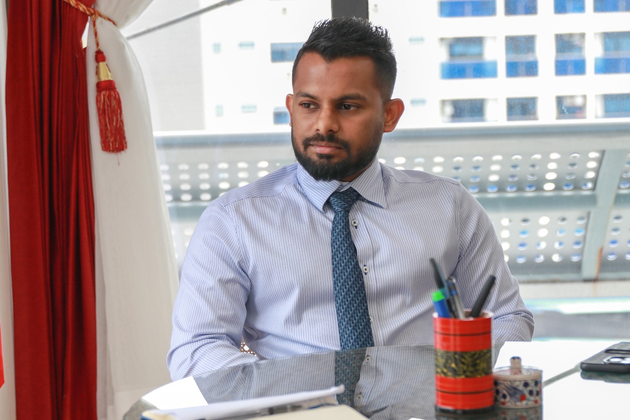 5000 ބިދޭސީން ފުރުވާލެވިއްޖެ؛ މިއީ ރެކޯޑެއް: އިމިގްރޭޝަން ކޮންޓްރޯލަރ