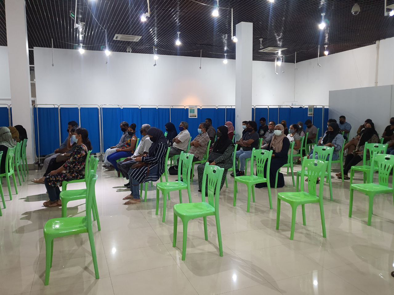 ކޮވިޑް-19: ދެހަފުތާ ތެރޭގައި ވެކްސިން ލިބި އަލުން ވެކްސިން ޖަހަން ފަށާނެ: މަބްރޫކް