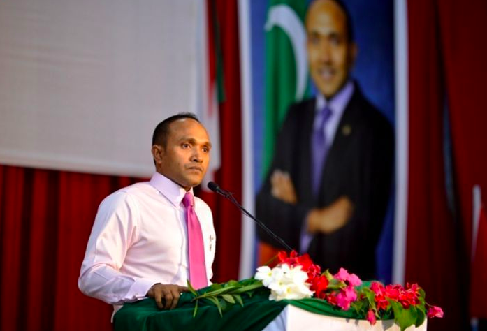 ސިޔާސަތުތައް ފެއިލްވެ ކޮންމެ ދިމާއަކުން ފެންނަނީ ކާރިސާ - ޑރ.ޖަމީލް