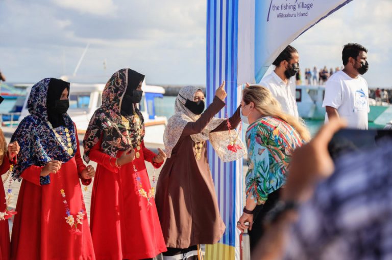 ކަލިނަރީ އާރޓްސް ޝޯވްކޭޝް އެގްޒިބިޝަން ރ. މީދޫގައި ފަށަނީ