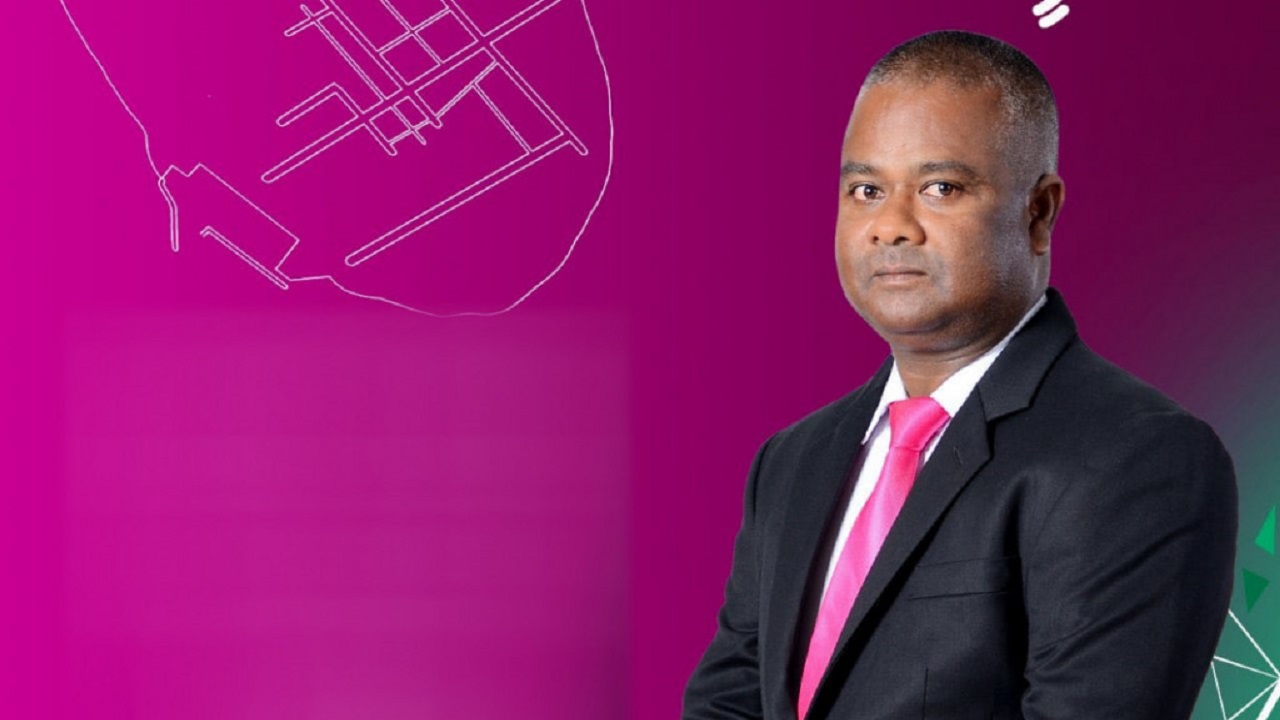 އުތީމު ކައުންސިލްގެ ރައީސް ސަސްޕެންޑްކޮށްފި