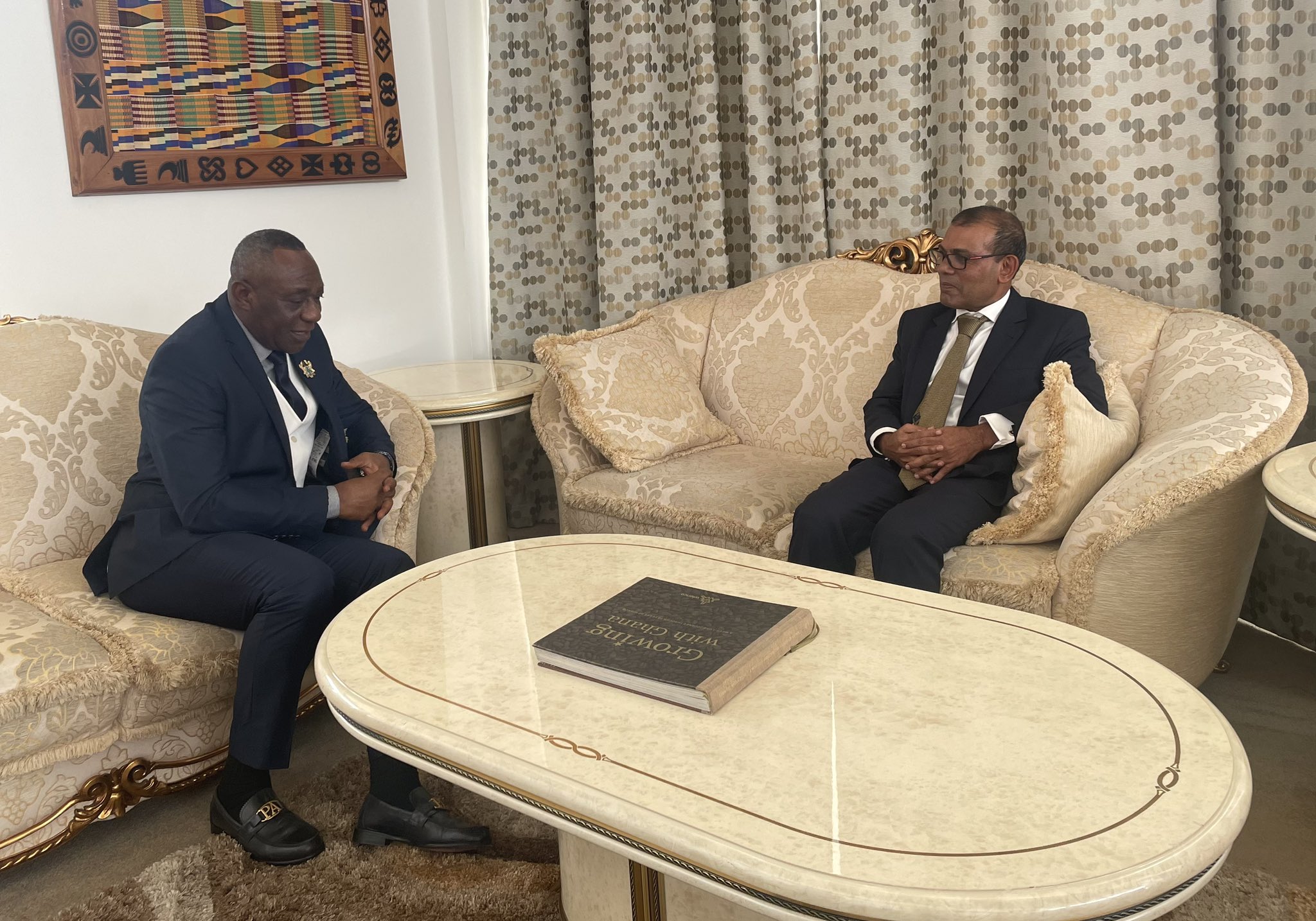 ރައީސް ނަޝީދު ވަގުތީގޮތުން ގާނާއަށް ދިރިއުޅުއްވުން ބަދަލުކުރައްވައިފި