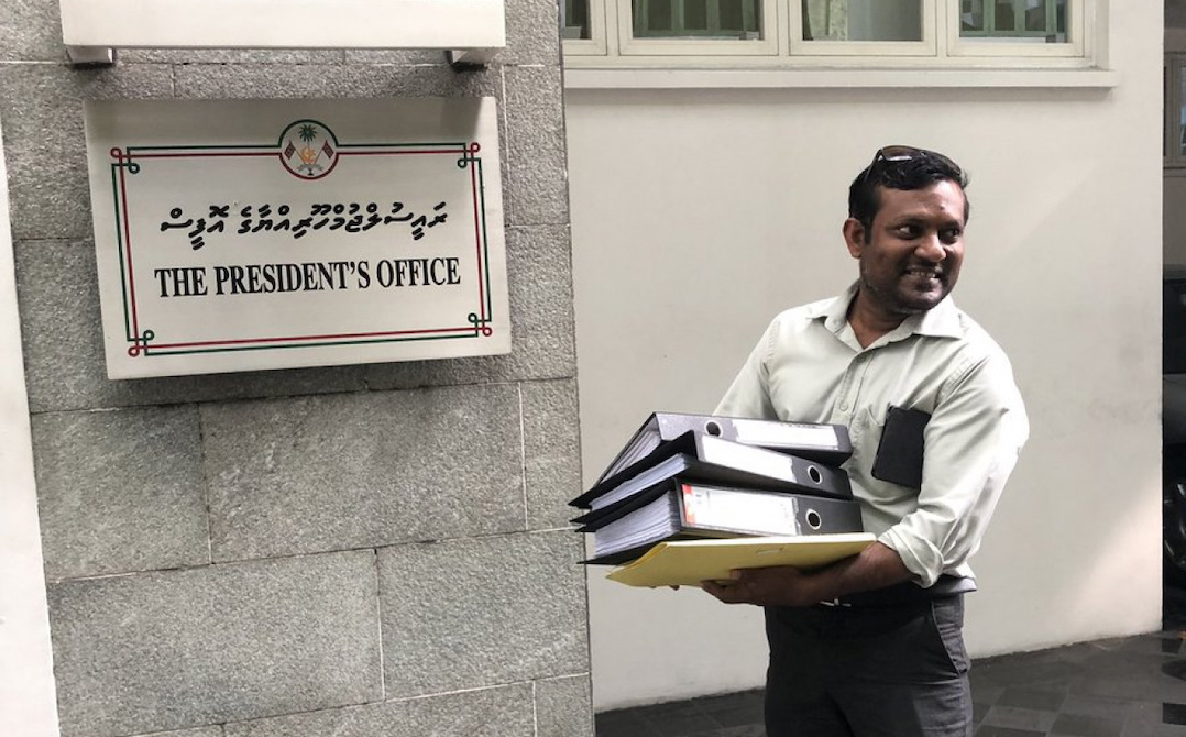 ނާޒިމް ސައްތާރުގެ ވަކީލުކަމުގެ ހުއްދަ ހިފަހައްޓައިދިނުމަށް އެދިއްޖެ