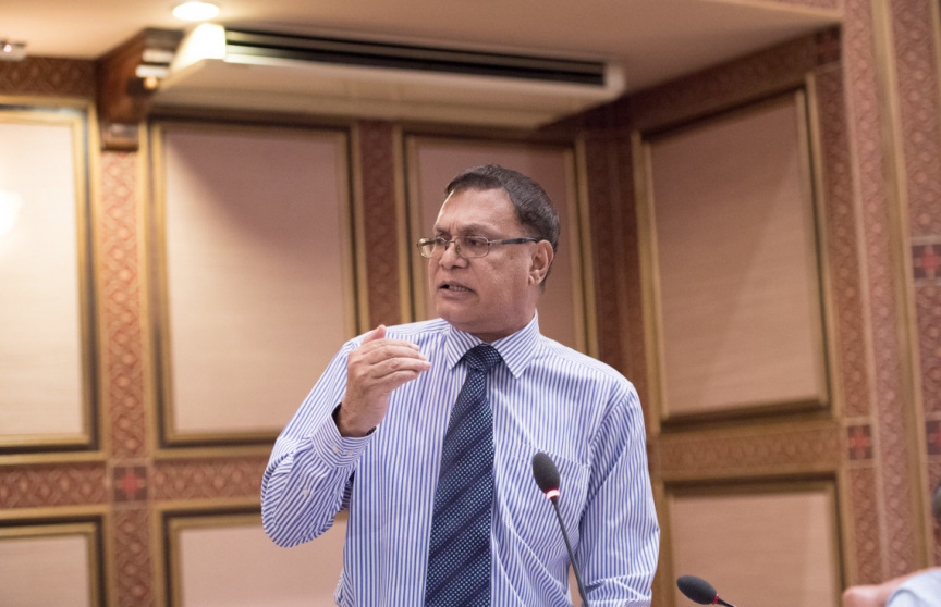 ރައީސް ނަޝީދަކީ ވެރިކަމާއި ހެދި ހޭބަލިވެފައި ހުންނެވި ބޭފުޅެއް: އައްޑޫ ޝަރީފް