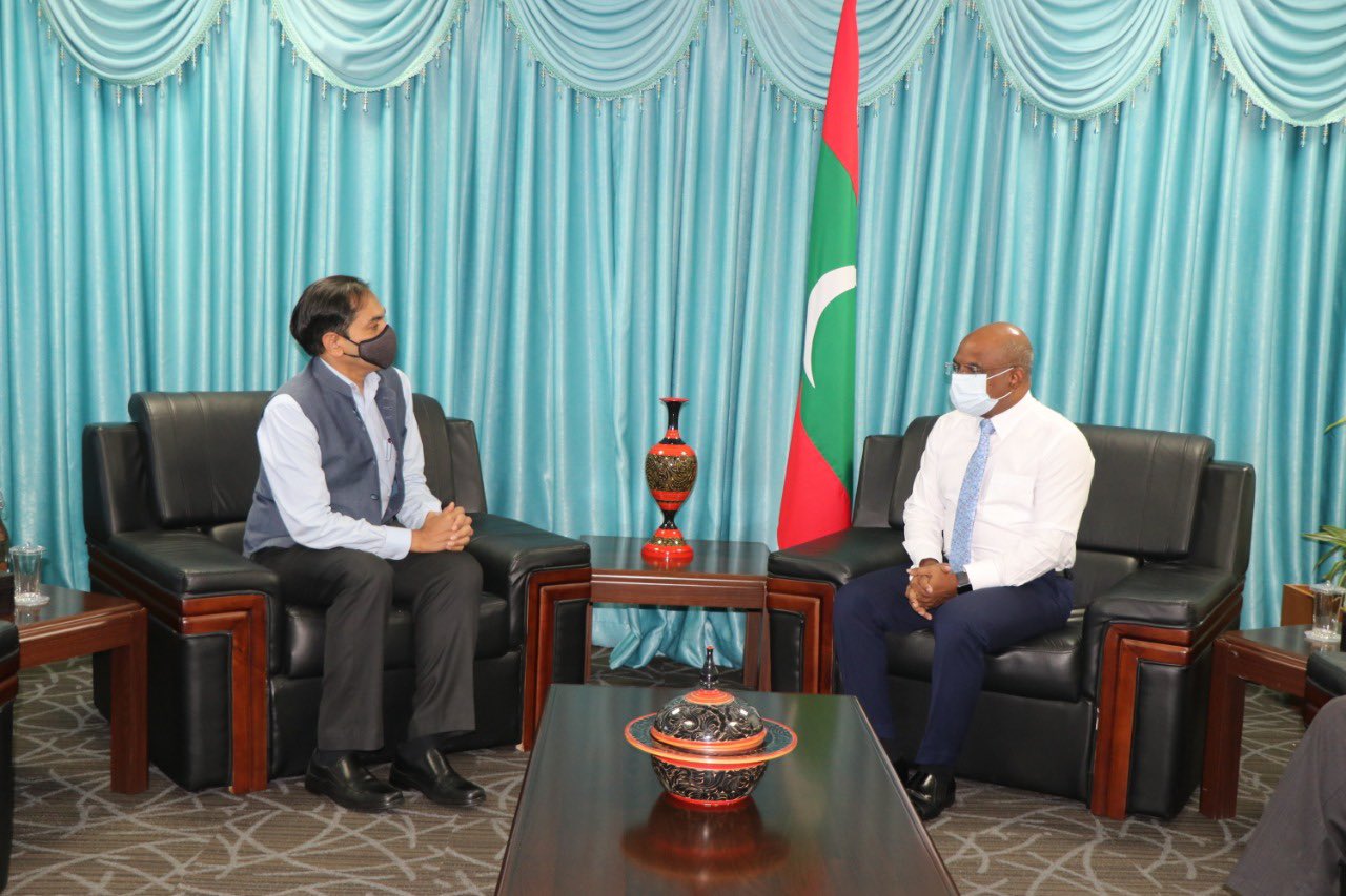 އިންޑިއާއަށް ދާން ބޭނުންވާ ދިވެހި ވިޔަފާރިވެރިންނާ ދަރިވަރުންނަށް ހުއްދަދޭން ނިއްމައިފި