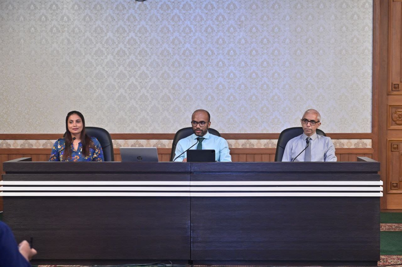 ޕްރިންސިޕަލުންގެ މުސާރަ 30،000 ރުފިޔާއަށް ވުރެ ބޮޑުކޮށްފި