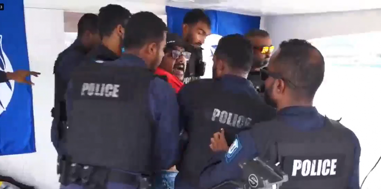 މެމްބަރު މައުރޫފް ހައްޔަރުކުރި މައްސަލަ މަޖިލީހުގެ އިމްތިޔާޒު ކޮމިޓީން ބަލަނީ