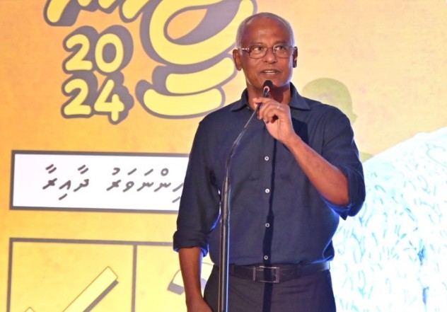 ލާމަރުކަޒީ ގާނޫނަށް ހުށަހަޅާފައިވާ އިސްލާހު އަނބުރާ ނެގުމަށް ރައީސް ޞާލިޙް ގޮވާލައްވައިފި