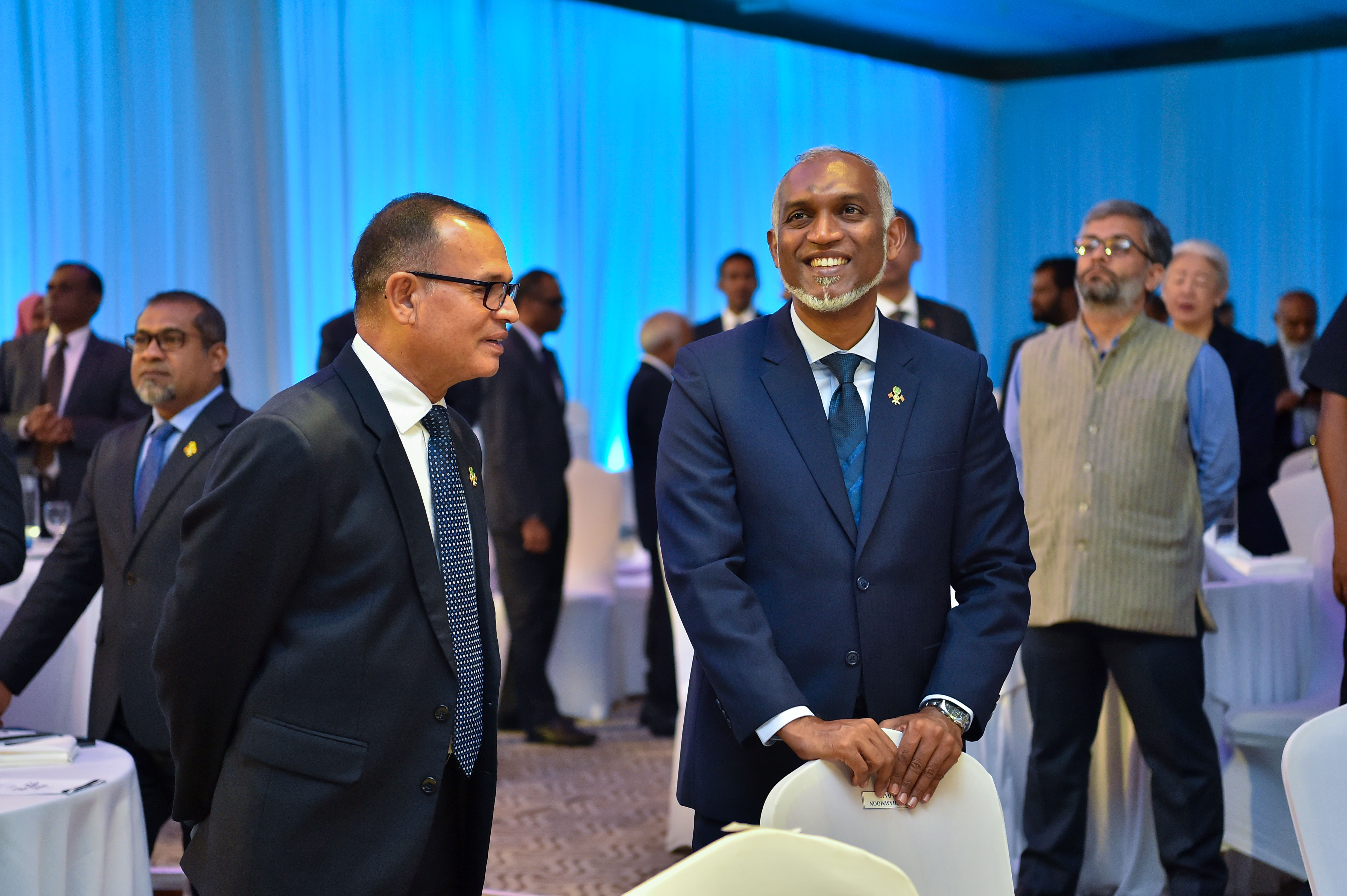 މާލޭގެ ގެތަކަށް ރަޖިސްޓްރީ ނުވެ ކާޑުގެ ބާވަތްތައް ލިބޭނެ ގޮތް ހަދާނަން: އާދަމް ޝަރީފް