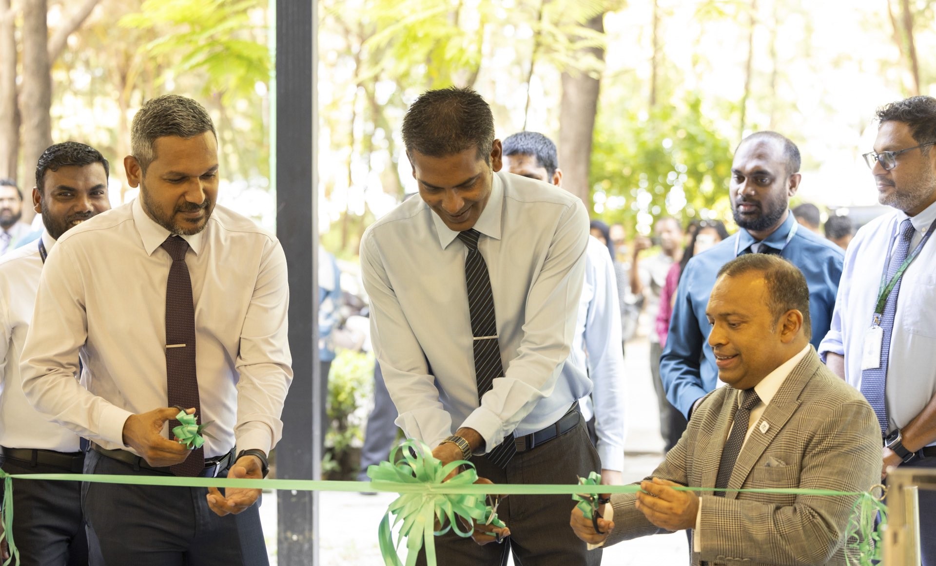 އިސްލާމިކް ބޭންކްގެ ޑޮލަރު އޭޓީއެމެއް ހުޅުމާލޭގައި ގާއިމު ކޮށްފި