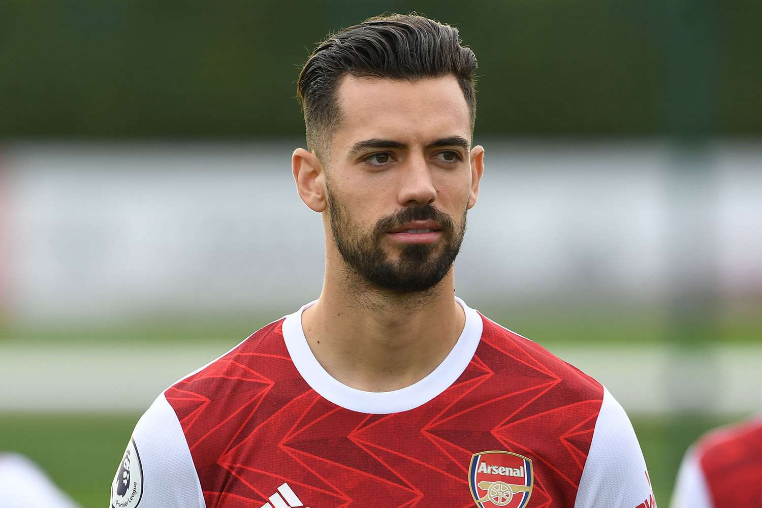 އިޓަލީގައި ތޫނު އެއްޗަކުން ދިން ހަމަލާގައި ޒަހަމްވި މީހުންގެ ތެރޭގައި އާސެނަލްގެ ކުޅުންތެރިއެއް