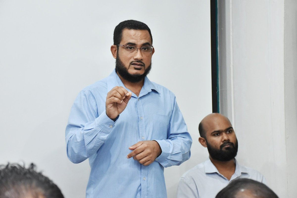 ފެއިލްވެގެން އިސްތިއުފާދެއްވި ފަރާތްތަކުގެ ޞަފުޙާ މާޒީވެއްޖެ: އިލްޔާސް