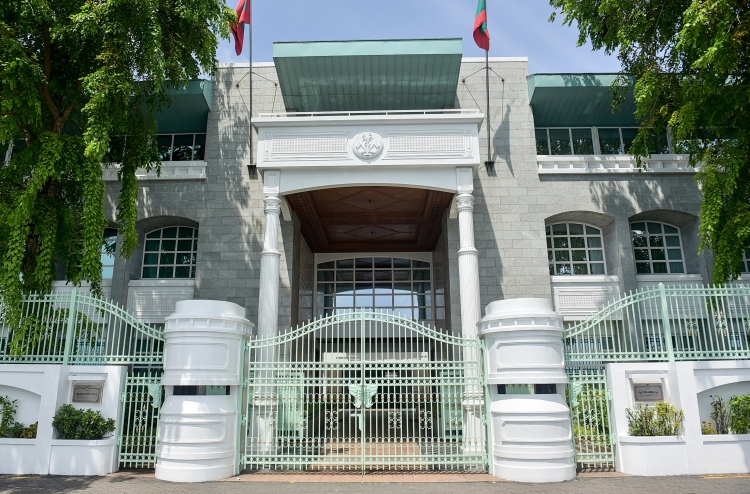 އެކަށީގެންވާ ވަރަށް ކުރިމަތިނުލުމުން އިންފޮމޭޝަން ކޮމިޝަނަރގެ މަޤާމަށް އަލުން ހުޅުވާލައިފި