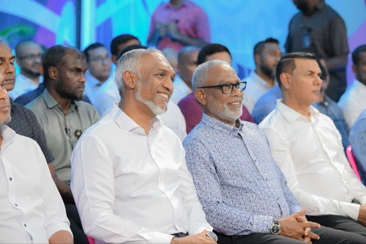 ސަރުކާރާ ދެކޮޅަށް ރައީސް ޔާމީން މަސައްކަތް ކުރަމުން ދަނީ ލަދެއް ހަޔާތެއް ނެތުމުން: އަބުދުއްރަޙީމް