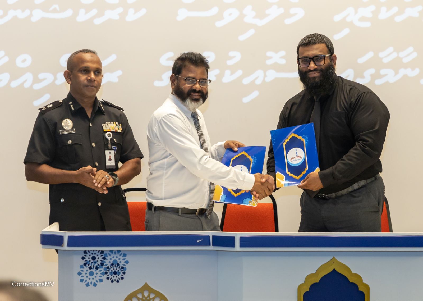 ޖަލުތަކުގައި ޤުރުއާނާ ބެހޭ ކޯސްތައް ފަށަނީ