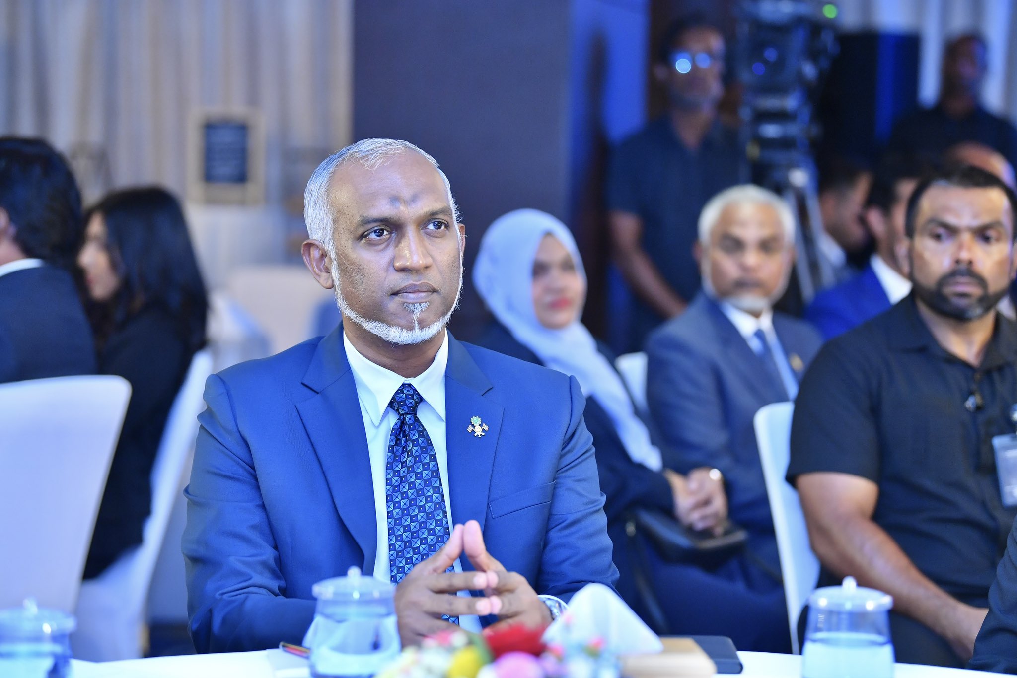 ދިވެހިން އެކަނި މަސައްކަތް ކުރާނެ ދާއިރާތަކެއް ކަނޑައަޅަން ސަރުކާރުން ނިންމައިފި