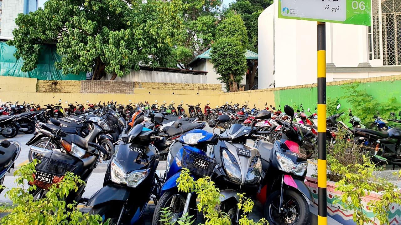 މާލޭގައި 7341 ވެހިކަލް ޕާރކިންގ ސްލޮޓް ހަދައިފިން