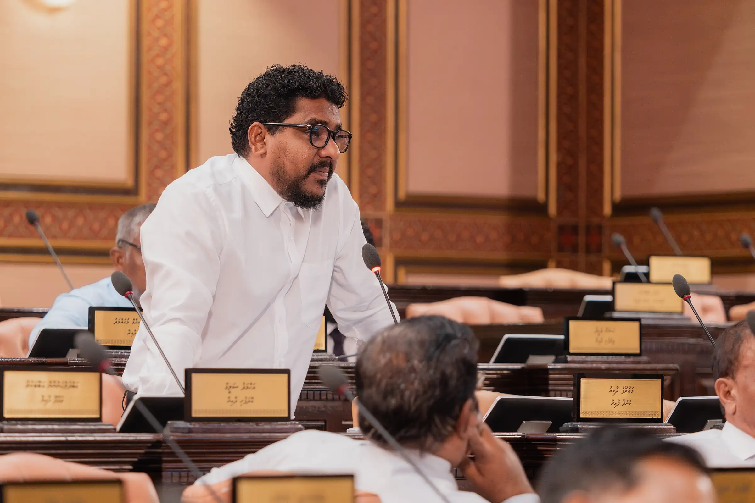 ރިޔާސީ ދައުރު ދަންމާލުމަށް މަސައްކަތް ކުރާކަމަށް މައުރޫފް ތުހުމަތު ކުރަށްވައިފި