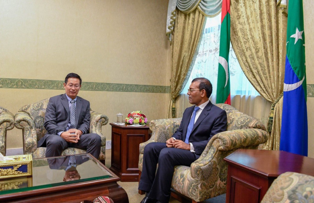 ރައީސް ނަޝީދު ޗައިނާ ސަފީރާ ބައްދަލުކުރައްވަނީ