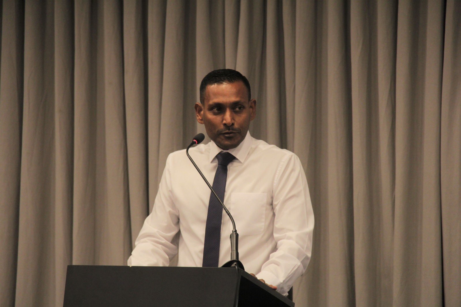 ކޯޓުގެ ހުރުމަތް ކަނޑައިގެން ޕީޖީ އޮފީސް ޖޫރިމަނާކުރި ނިންމުން އިސްތިއުނާފުކުރަނީ