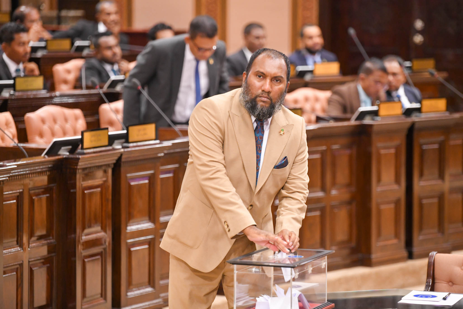 އިސްރާއިލުގެ ޕާސްޕޯޓު މައްސަލަައިގައި އެމެރިކާގެ އެހީ ކަނޑާލުމުގެ ފަހަތުގައި ހުންނެވީ ޝާހިދު: އެމްޕީ އިބްރާހިމް