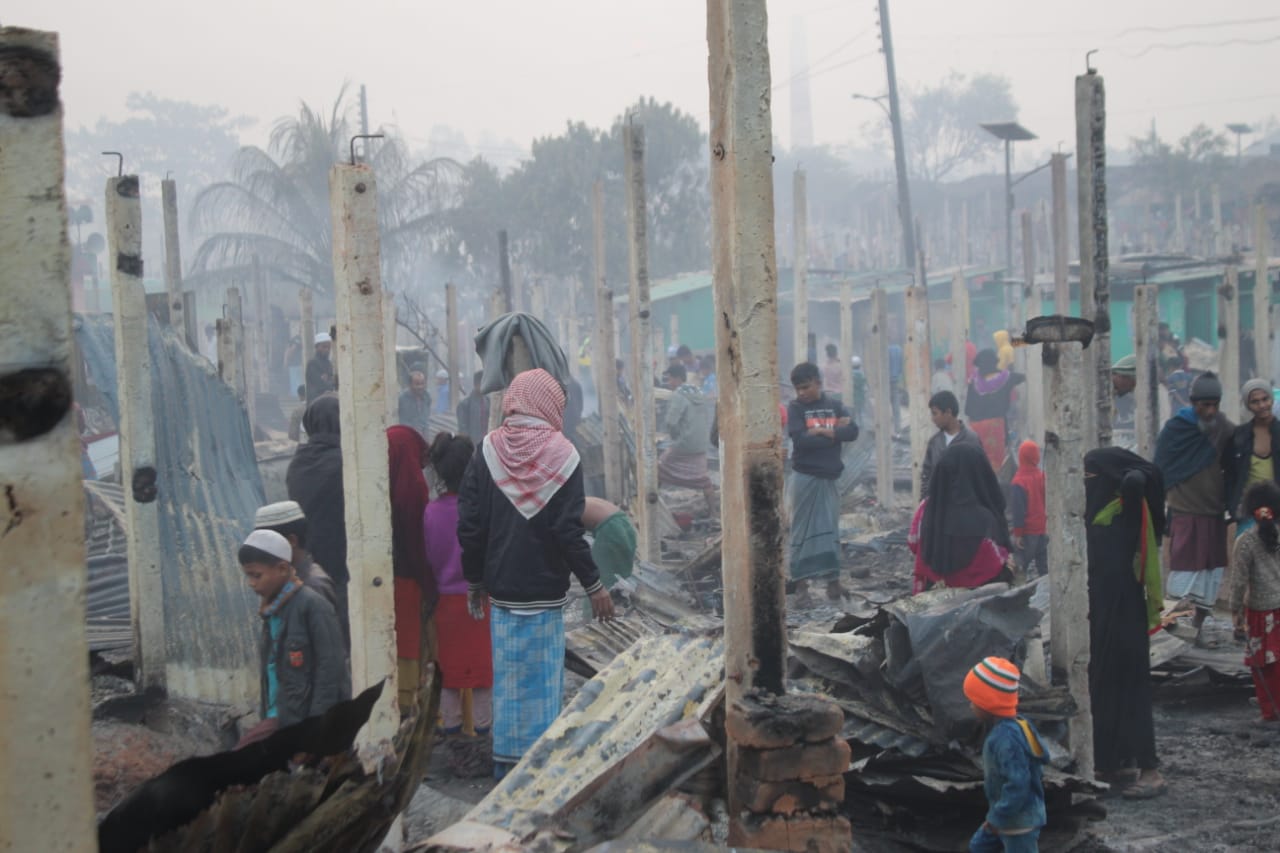 ބަންގްލަދޭޝްގެ ރޮހިންޏާ ރެފިއުޖީ ކޭމްޕުގައި ރޯވެ ގިނަބަޔަކު މަގުމަތިވެއްޖެ