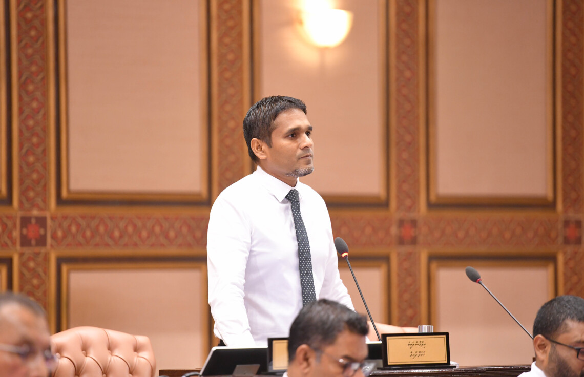 ދައުލަތުގެ ބަޖެޓަކީ ބޭރު ގައުމުތަކަށް ސަލާން ޖަހައިގެން ހިންގާ ބަޖެޓަކަށް ވެއްޖެ: އިލްޔާސް