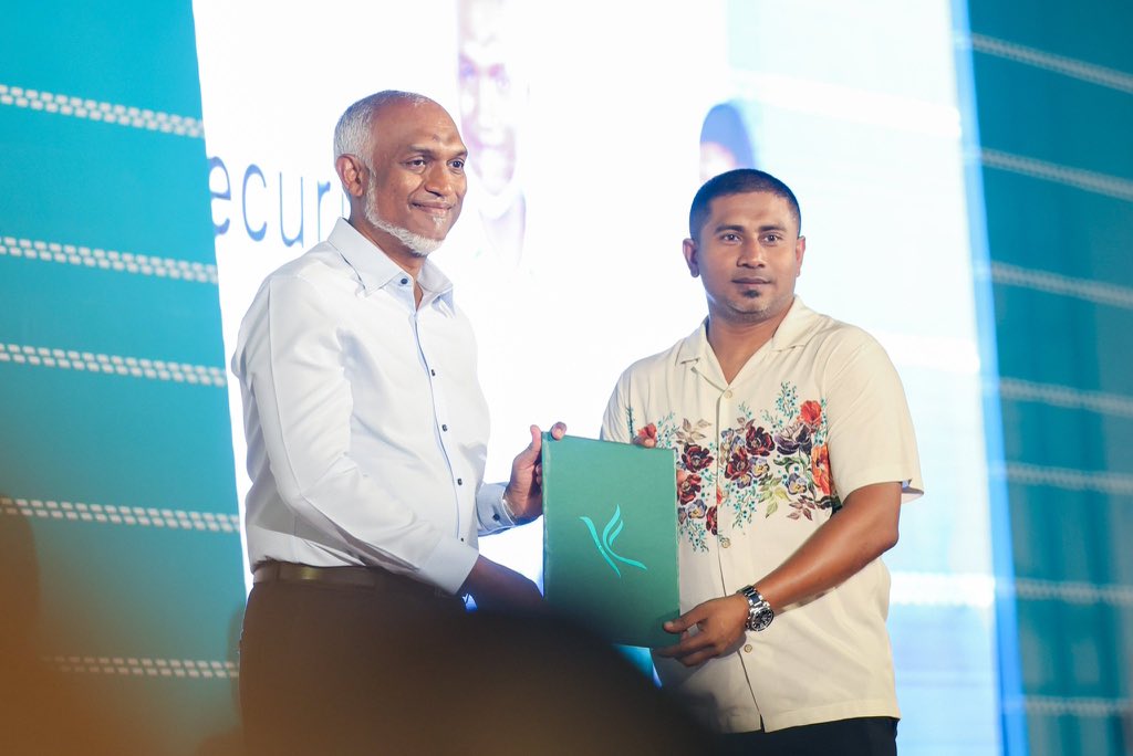 އެމްޑީޕީން ވަކިވުމުން އުފާވާނެ ބަޔަކު މަތިފަޑީގައި ތިބޭނެކަން ކަށަވަރު: މަޙްލޫފް