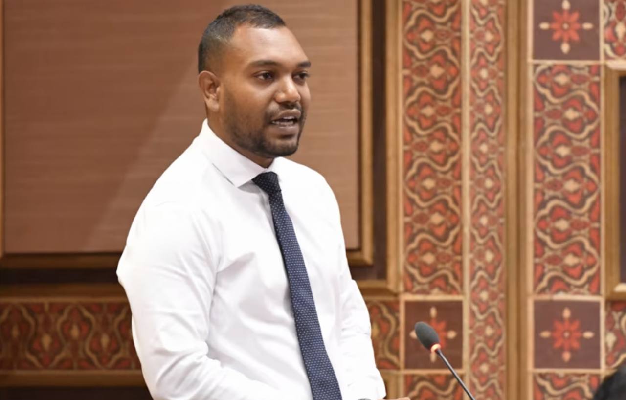 ޕީއެންސީގެ ޖަލްސާއަށް މީހުން ގެންނަން 50 މިލިއަން ރުފިޔާ ހަރަދުކުރާ ކަމަށް މެމްބަރު އައްދު ތުހުމަތުކުރައްވައިފި