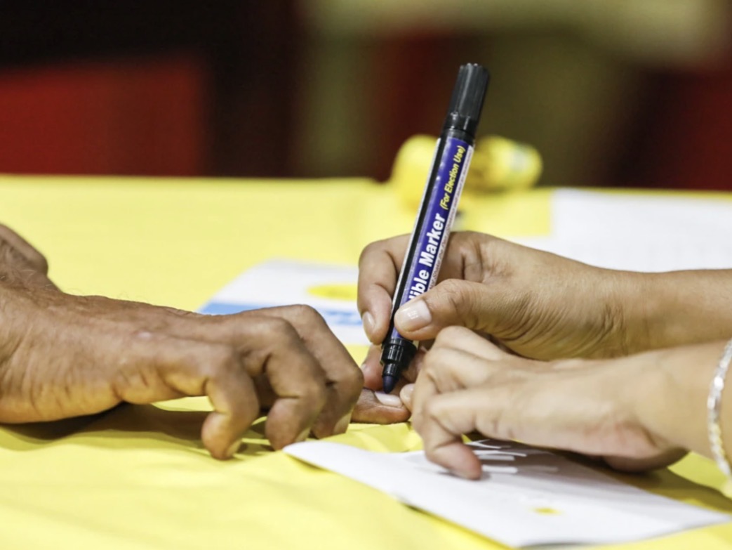 އެމްޑީޕީ ޕްރައިމަރީގެ ވޯޓުލުން ފަށައިފި: 154 ކެނޑިޑޭޓުން ވާދަކުރޭ