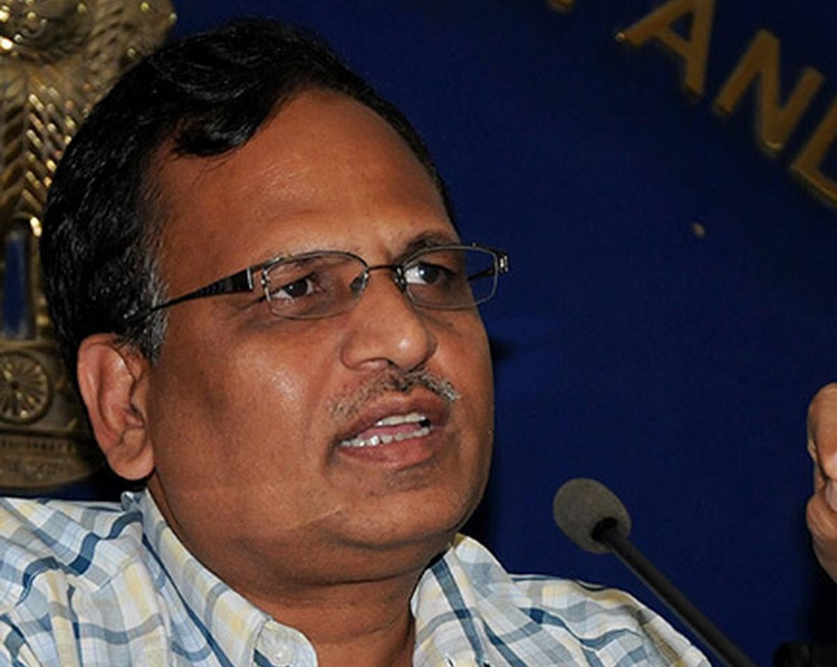 ޖަލަށްލާފަައި ހުރި ވަޒީރަކަށް ހާއްސަ މެހެމާންދާރީއެއް އަދާކުރާތީ ގިނަބައެއްގެ ފާޑުކިޔުން