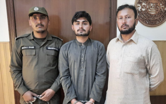 ޕާކިސްތާނުގެ ފިރިހެނަކަށް ފުރަތަމަ ފަހަރަށް އަންހެން ދަރިއަކު ލިބުމުން ބަޑިޖަހާ މަރާލައިފި