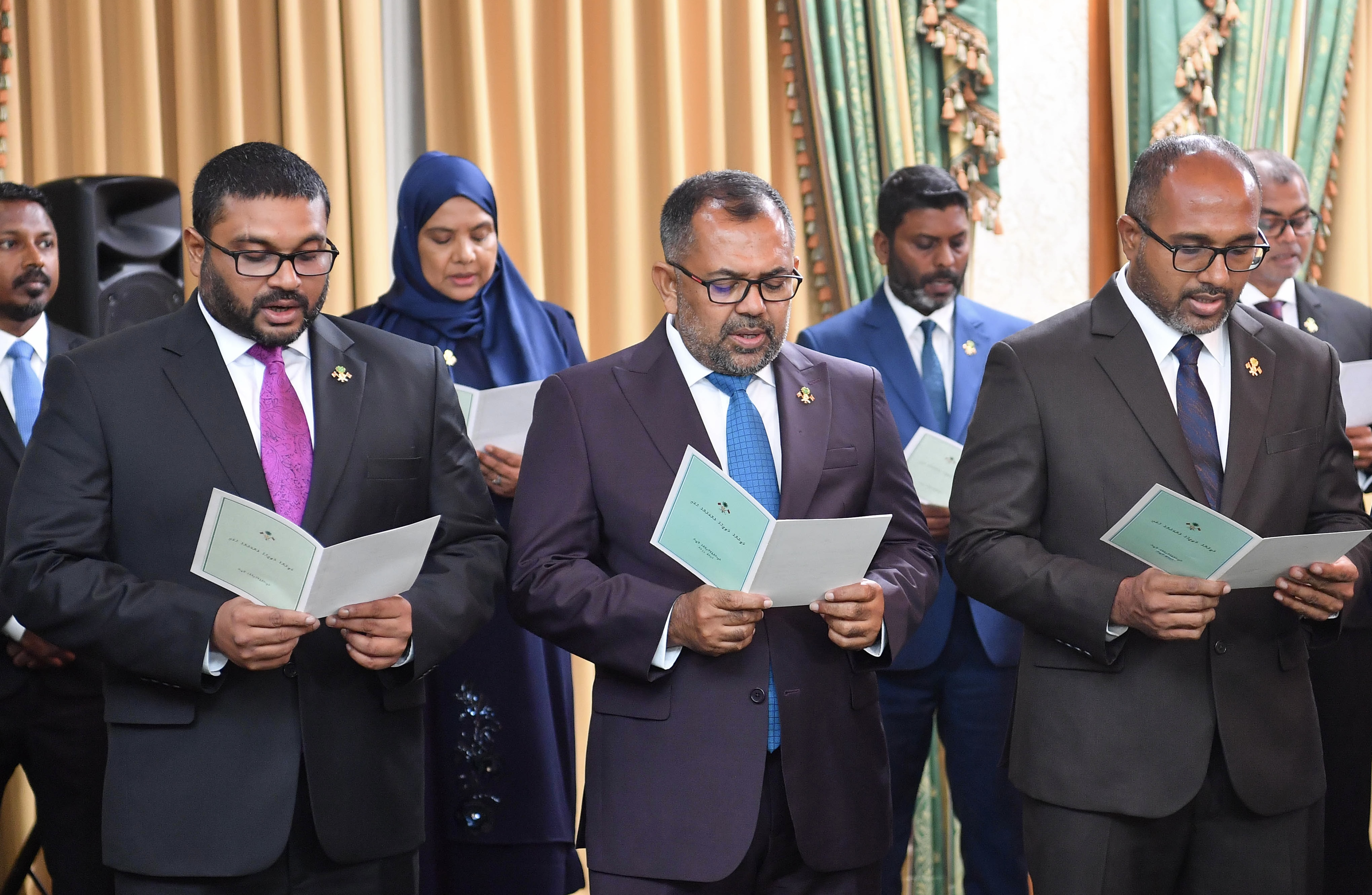 ޣައްސާނާއި މޫސާ ޒަމީރާއި އިޙްސާނަށް ރުހުންދީފި