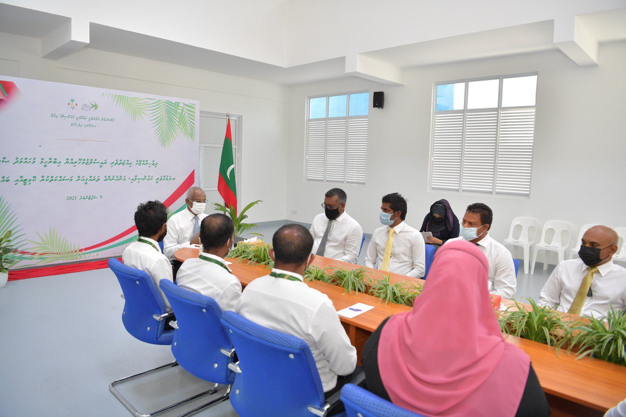 ރ. އަތޮޅުގެ ދެކުނު ބިތުގައި އެއަރޕޯޓެއް ތަރައްޤީކުރަން ކައުންސިލުން ރައީސަށް ދަންނަވައިފި